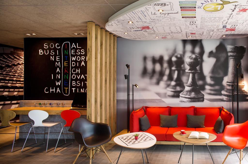 Ibis Montceau Les Mines Hotel Екстериор снимка