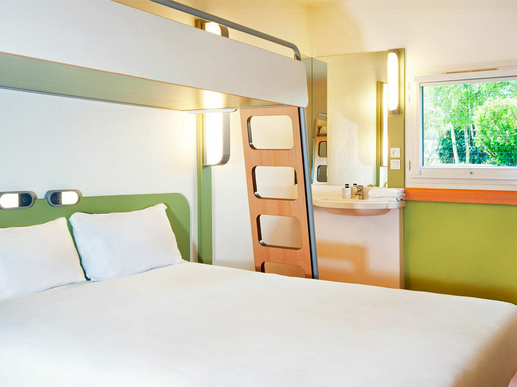 Ibis Montceau Les Mines Hotel Екстериор снимка